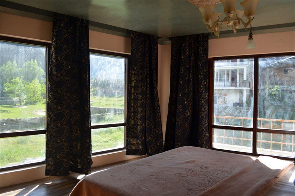 Hotel Manali Mahal Exterior photo
